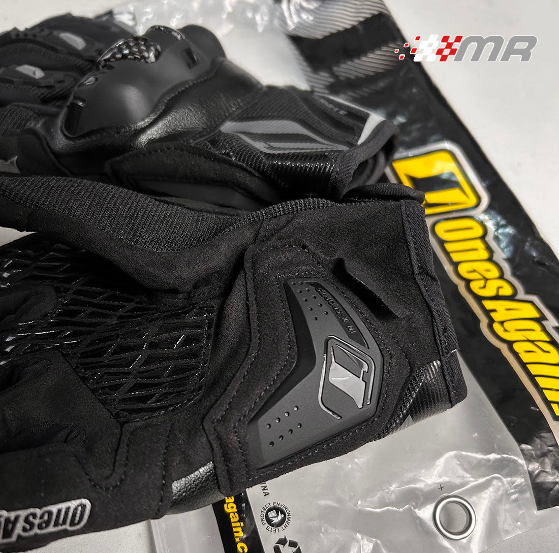 GUANTES PARA MOTO CON PROTECCIONES EN CARBON ONES AGAIN