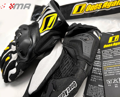 GUANTES PARA MOTO CON PROTECCIONES EN CARBON ONES AGAIN